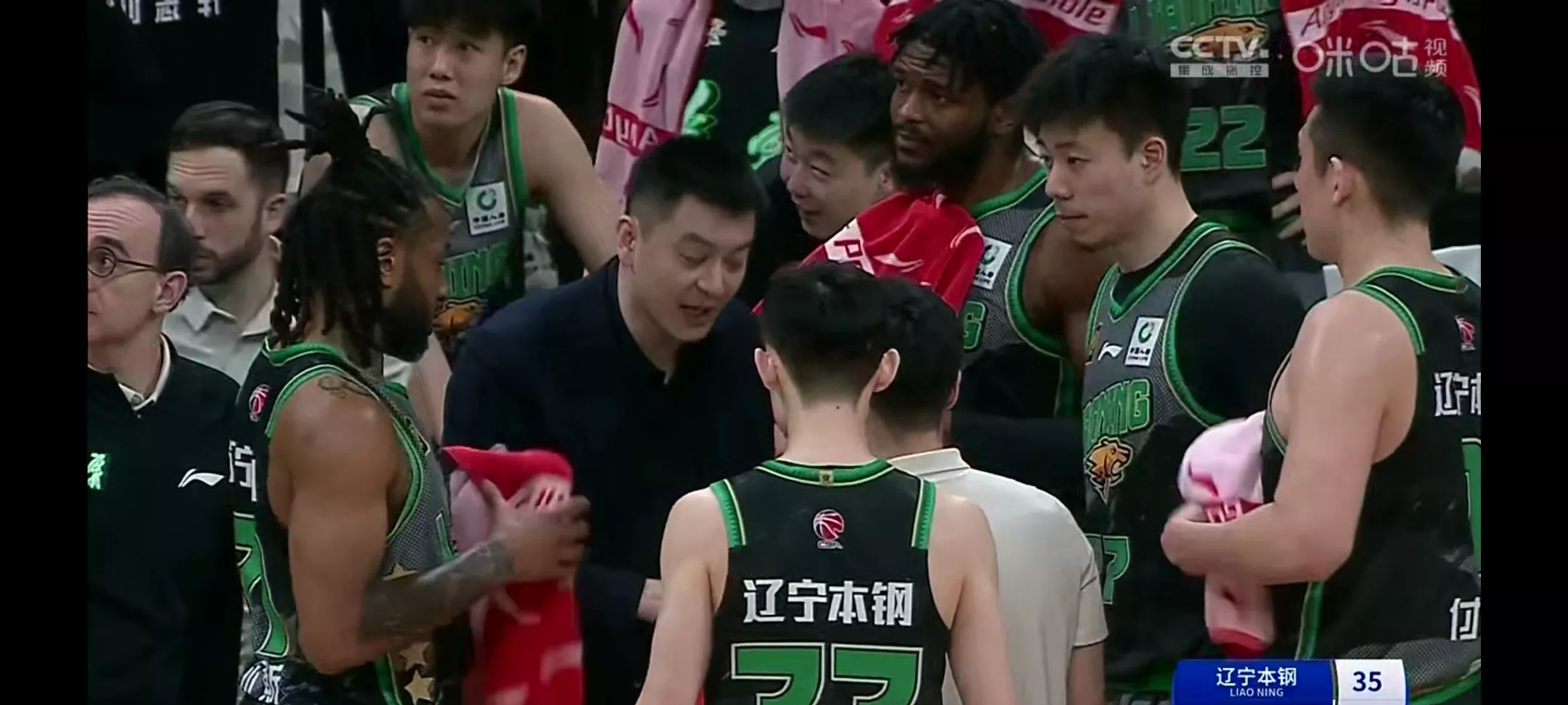吉林男篮力挫对手，一路高歌猛进