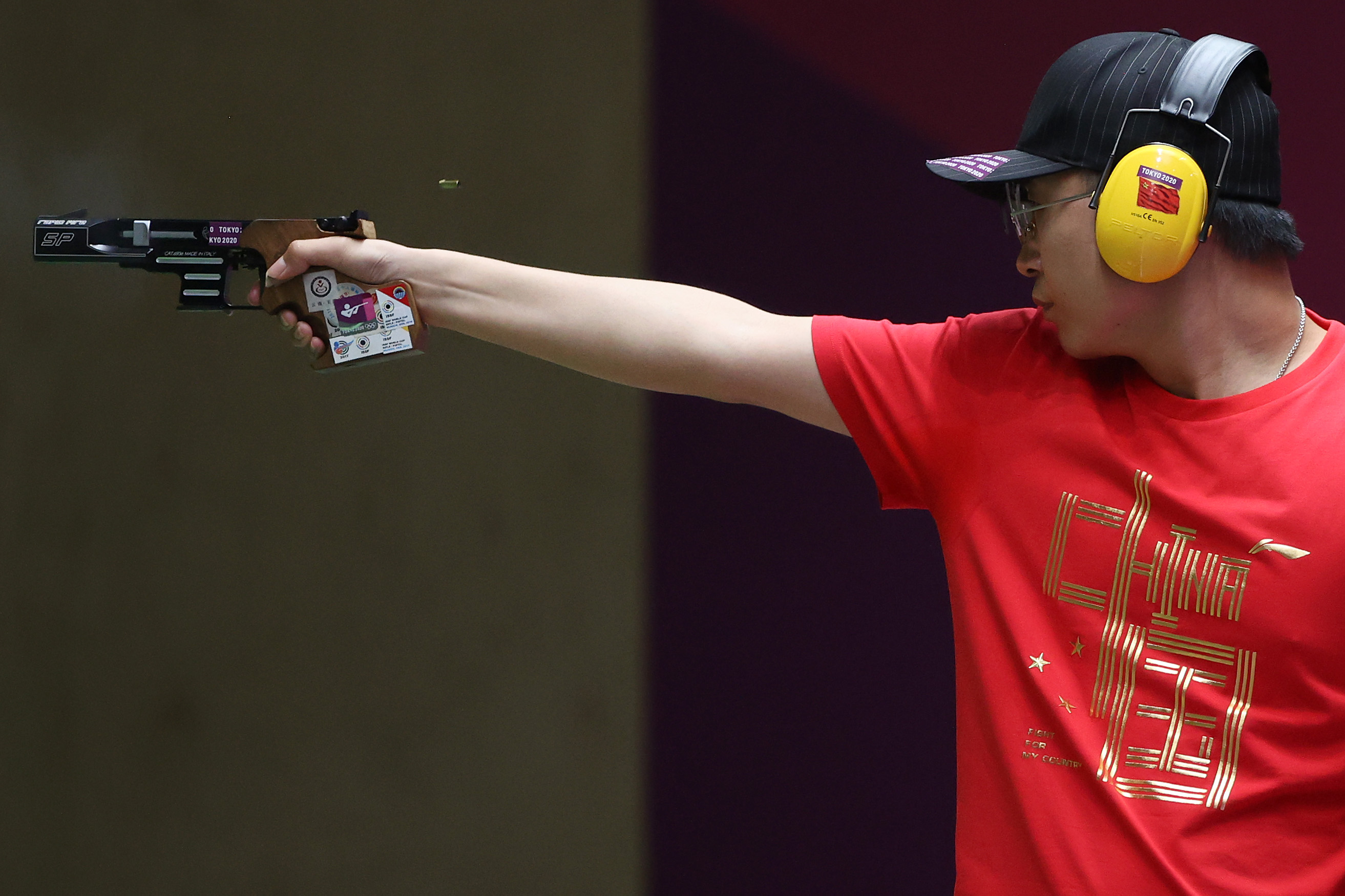包含委内瑞拉射击选手稳定发挥获得铜牌的词条