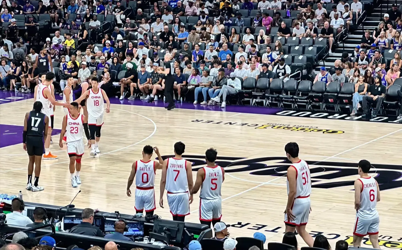 包含精准传球带动全队进攻，得分迅速增加的词条