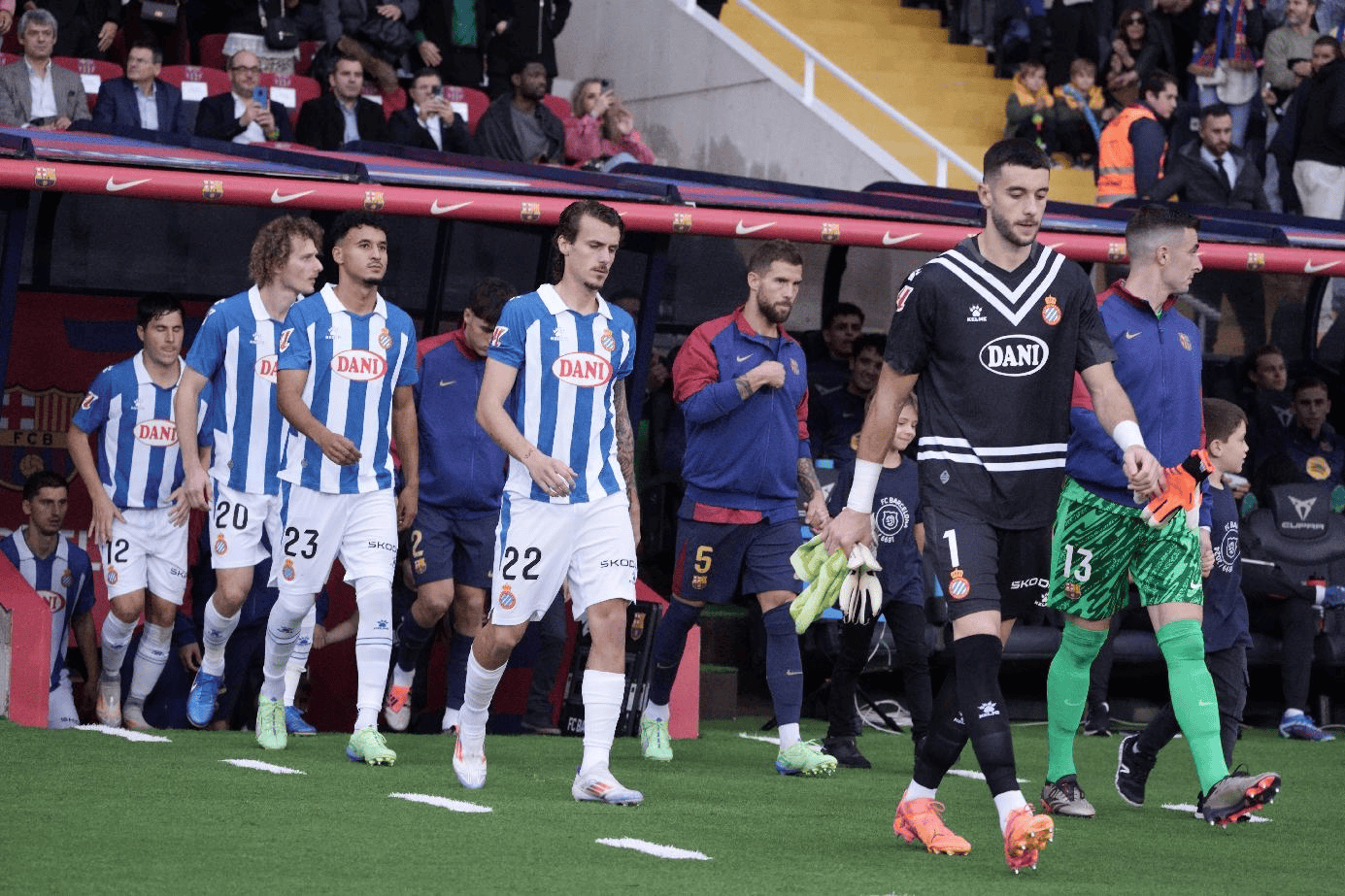 球队在比赛中的精彩表现引发热议