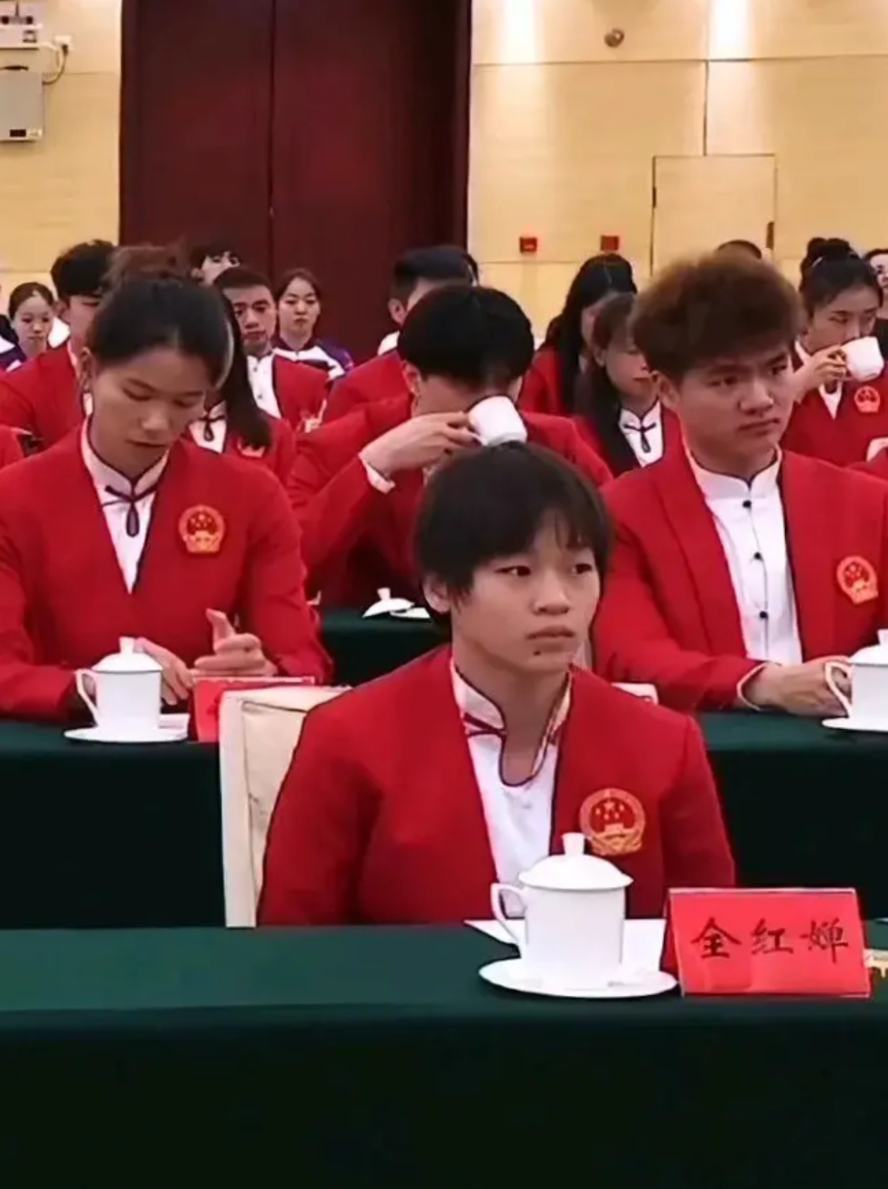 中国队赢得胜利，以实力诠释荣耀