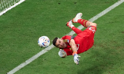 关于沃尔夫斯堡门将扑出关键点球，荣膺本轮MVP的信息