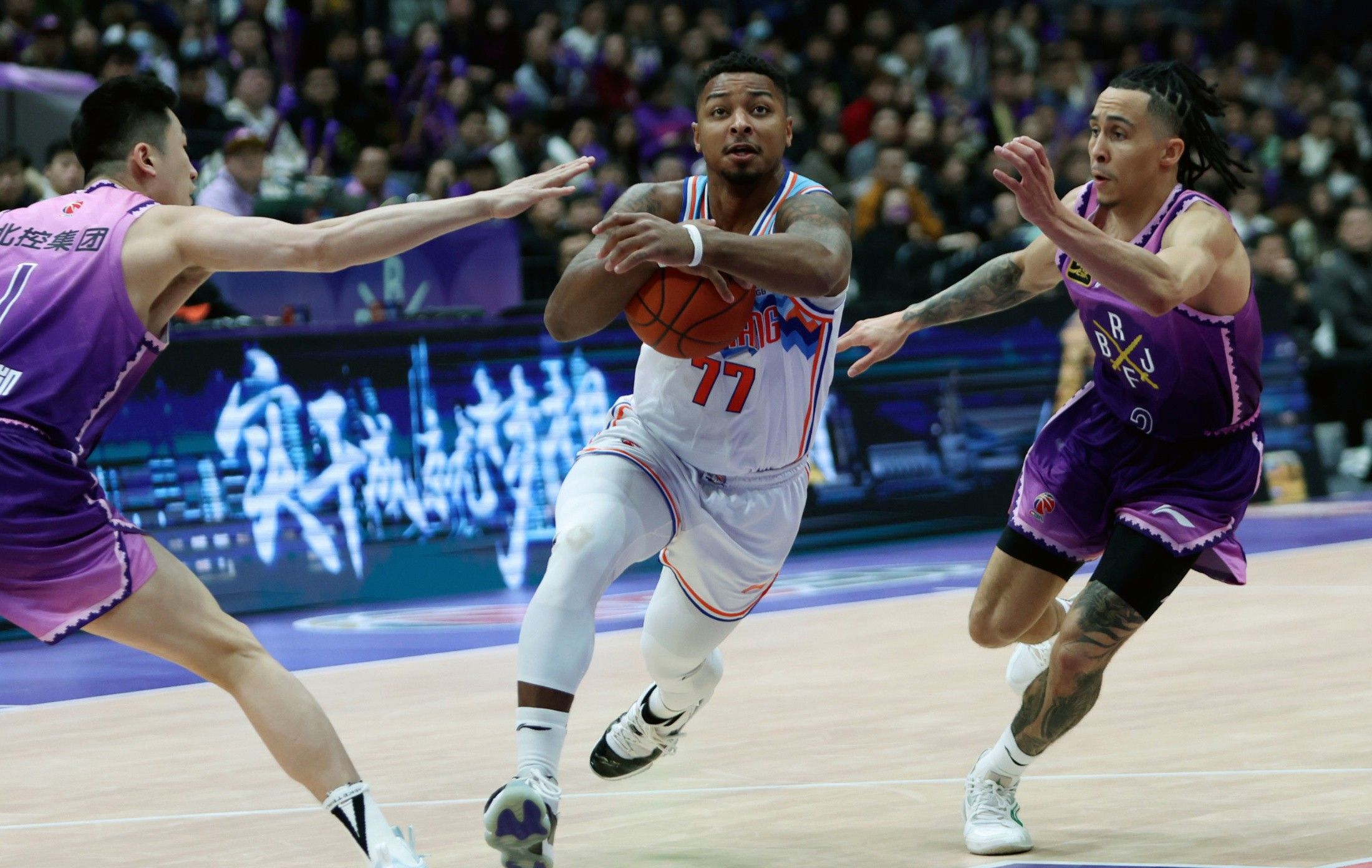 爱游戏娱乐-北控队险胜天津队，赢得生死战