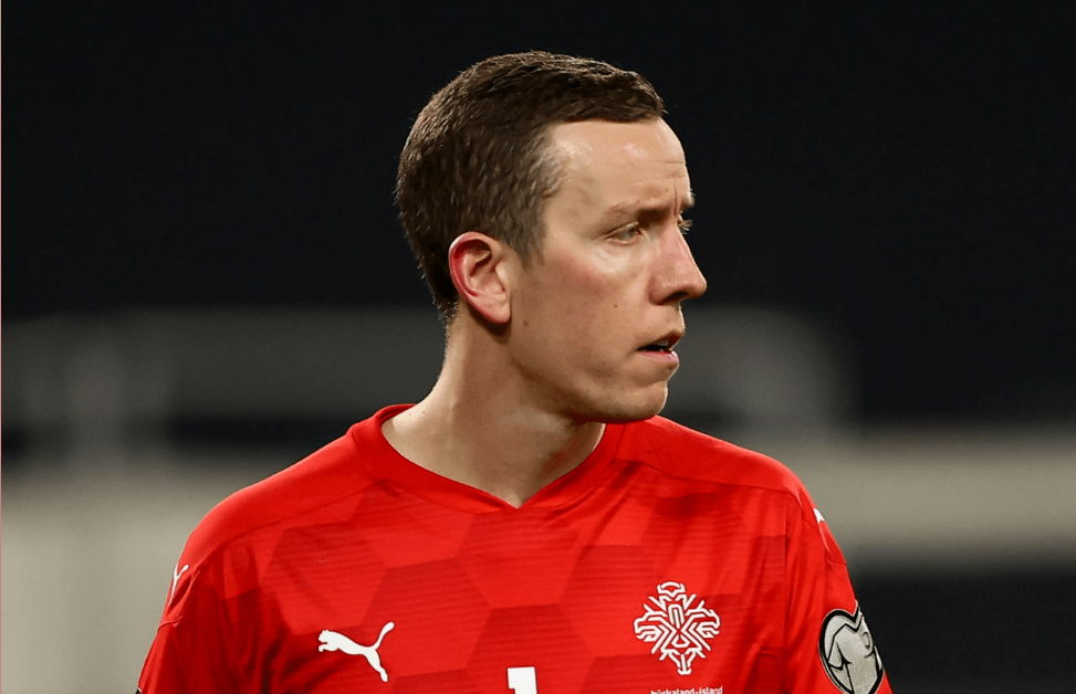 摩尔道瓦主场憾负奥地利，小组出线希望渺茫