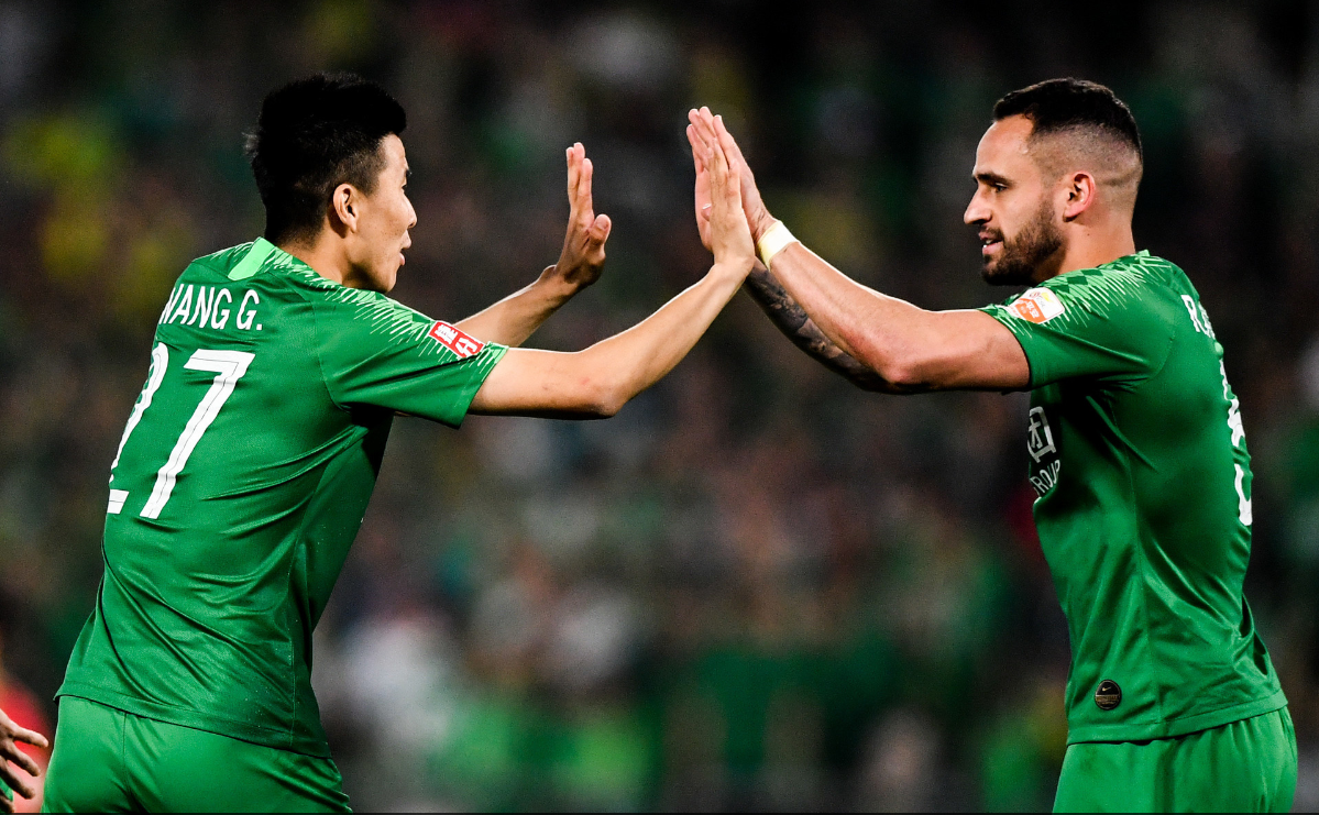 爱游戏在线-红牛主场大胜，登顶积分榜首位！的简单介绍