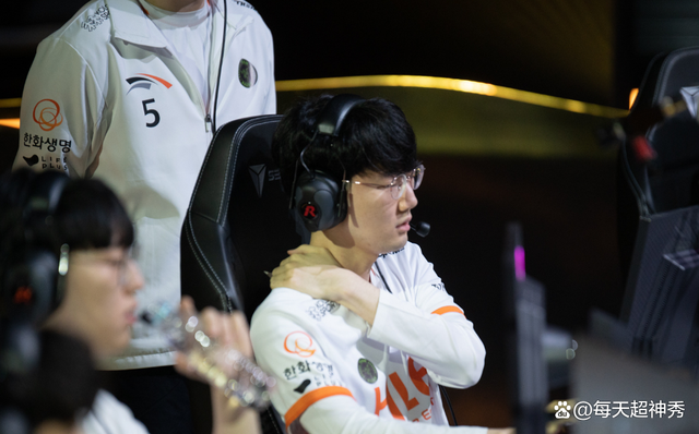 DK绝杀C9，Chovy单局斩获MVP焦点之战2025世界赛，留下经典瞬间