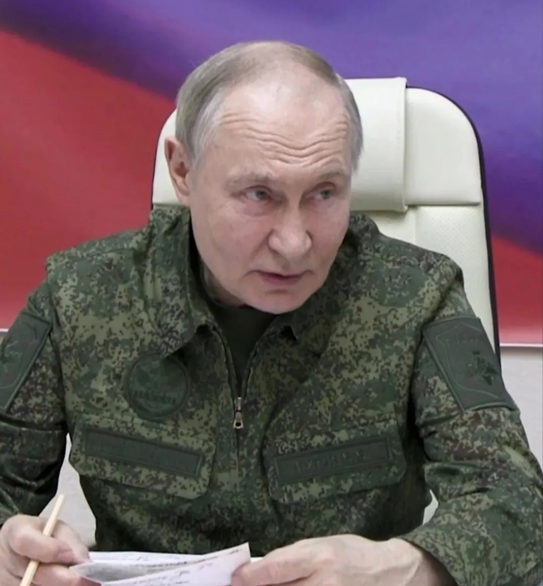 爱游戏官方-俄罗斯队主帅：全队备战场上无限拼搏的简单介绍