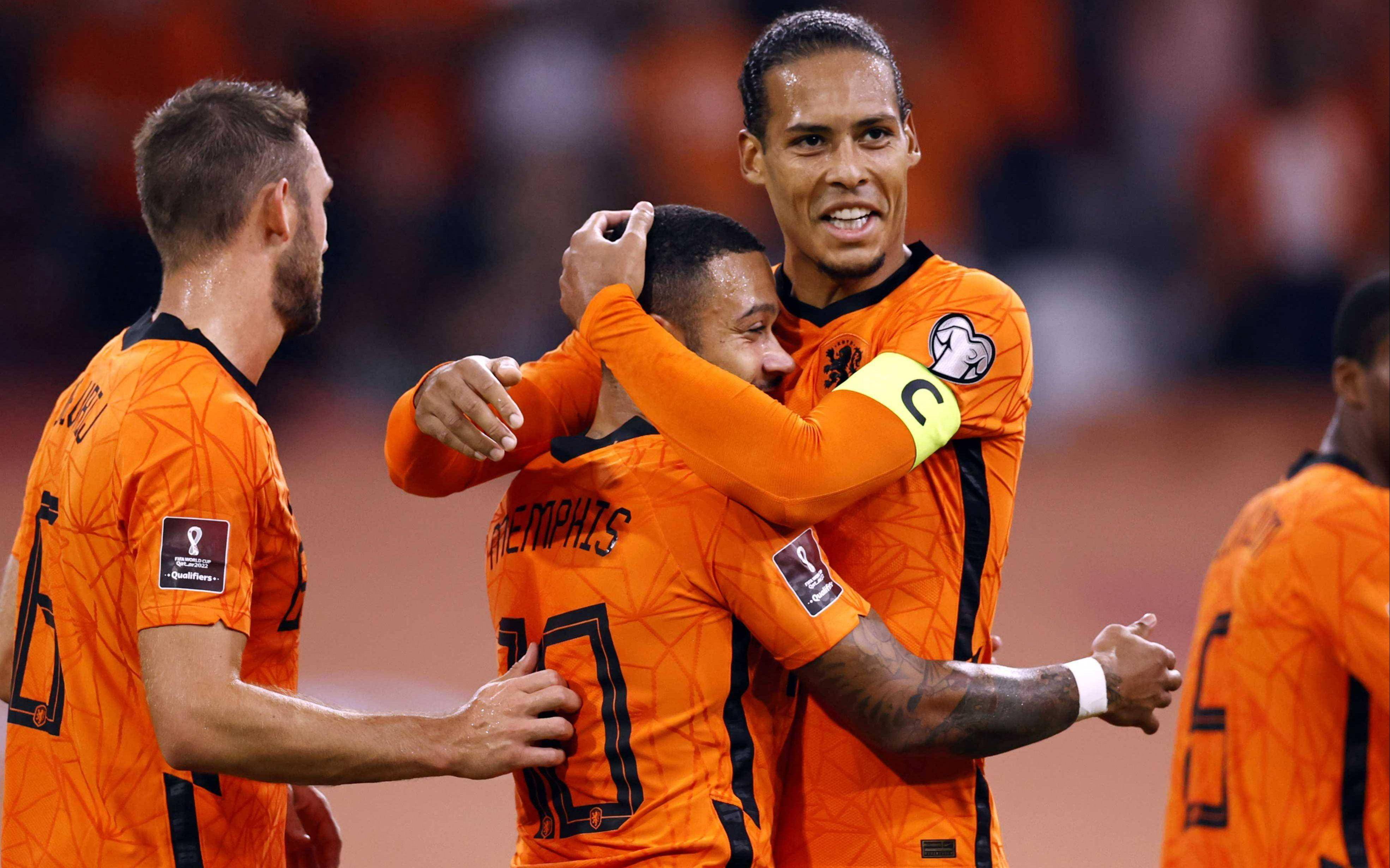 荷兰逆转乌克兰，提前锁定16强席位