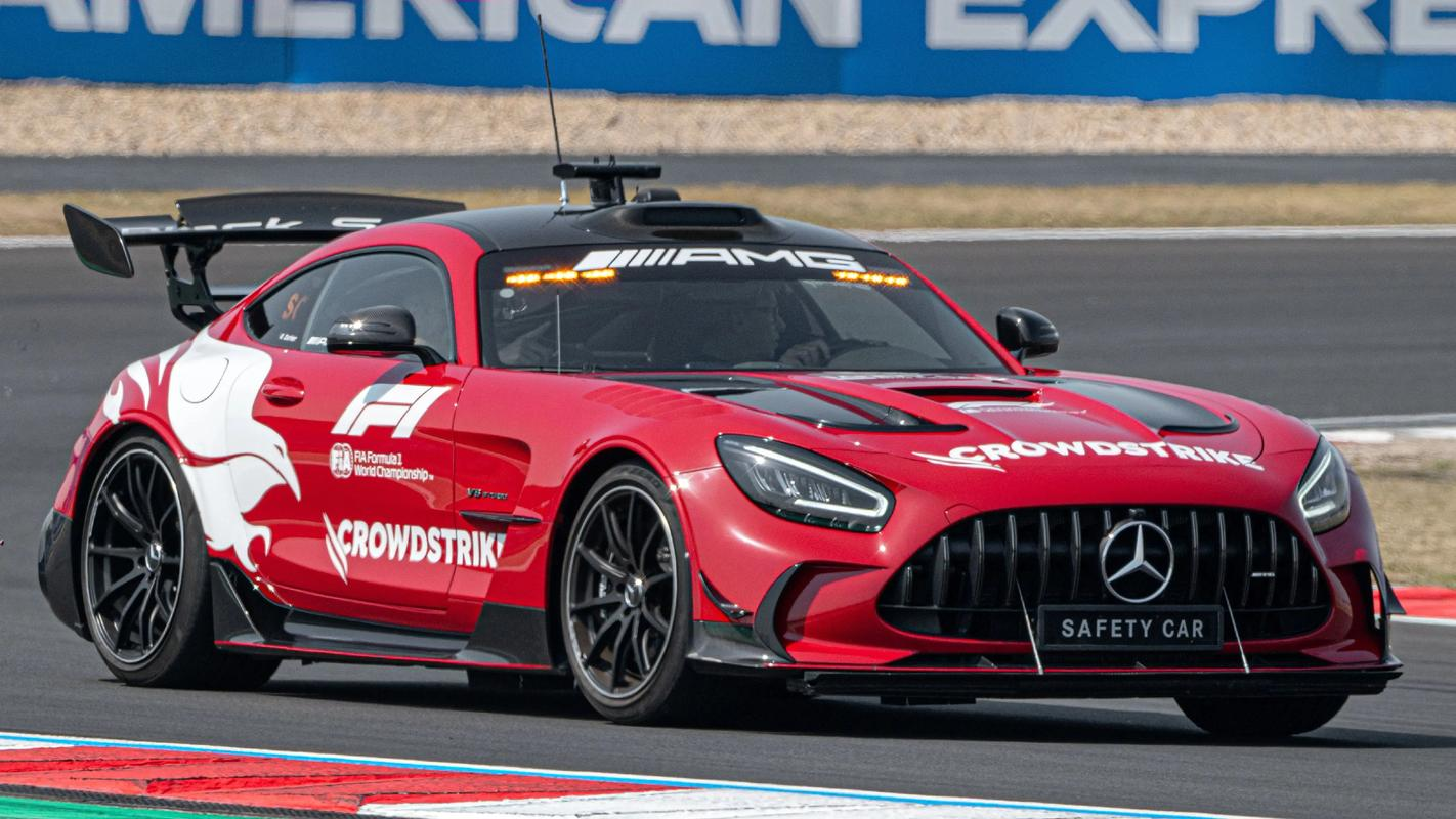 爱游戏官方入口-包含阿斯顿马丁翻盘红牛车队，勒克莱尔惊艳四座的词条