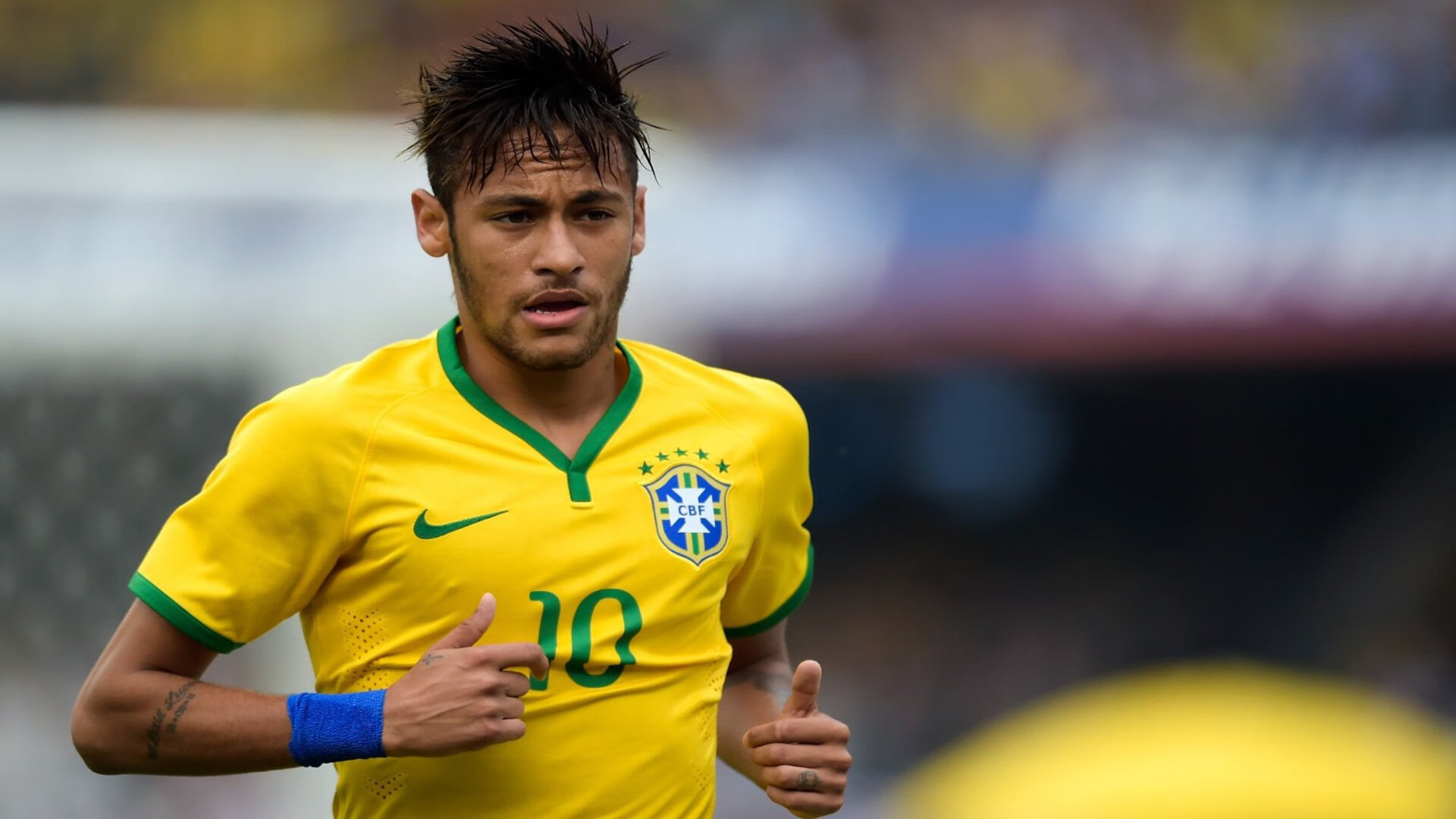 狐狸撕裂珠江，当福克斯在异国的土地上统治比赛