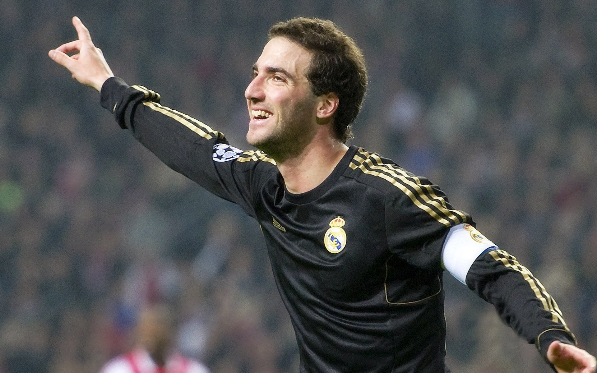 浓眉,洛杉矶的篮球变色龙